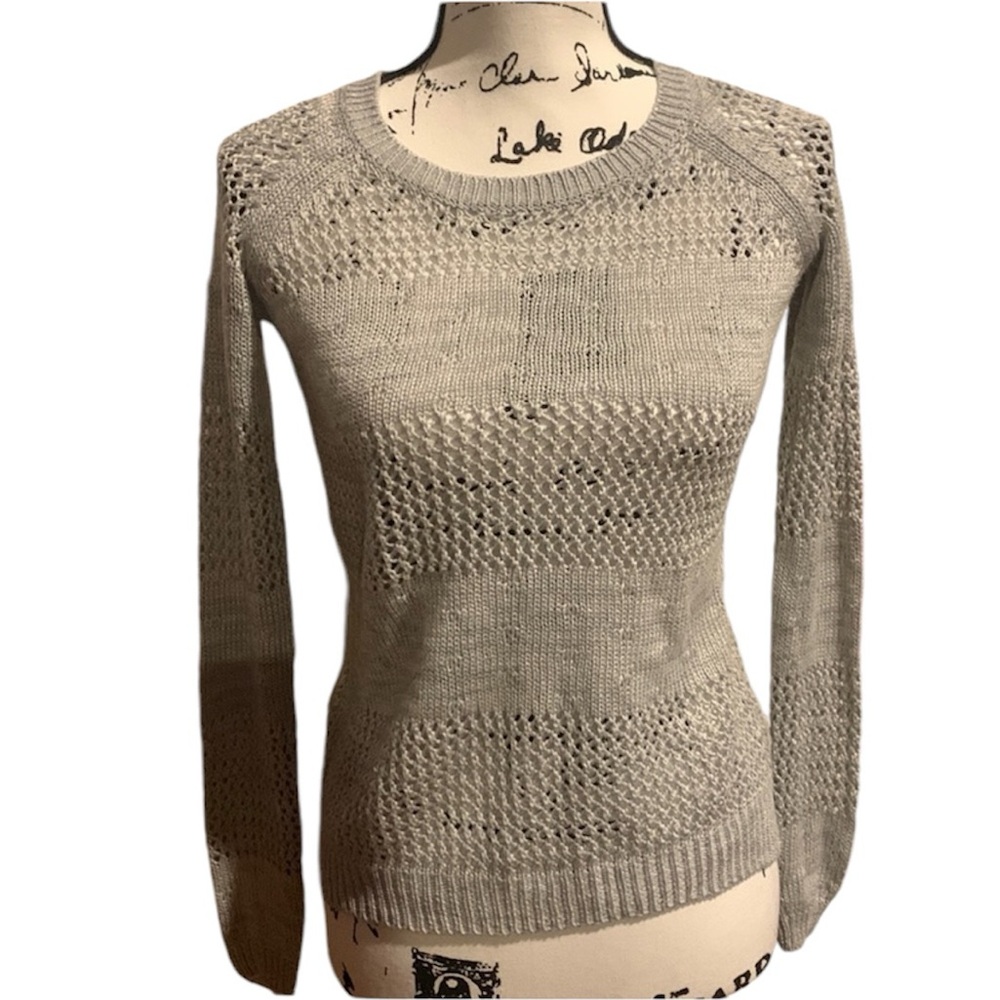 Pink Rose Knitted Sweater - Picture 2 of 4